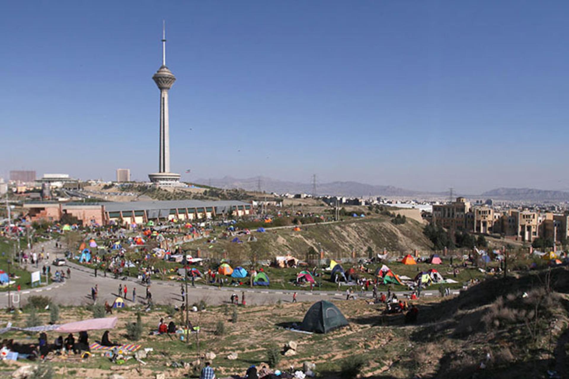 نمای دور پارک پردیسان