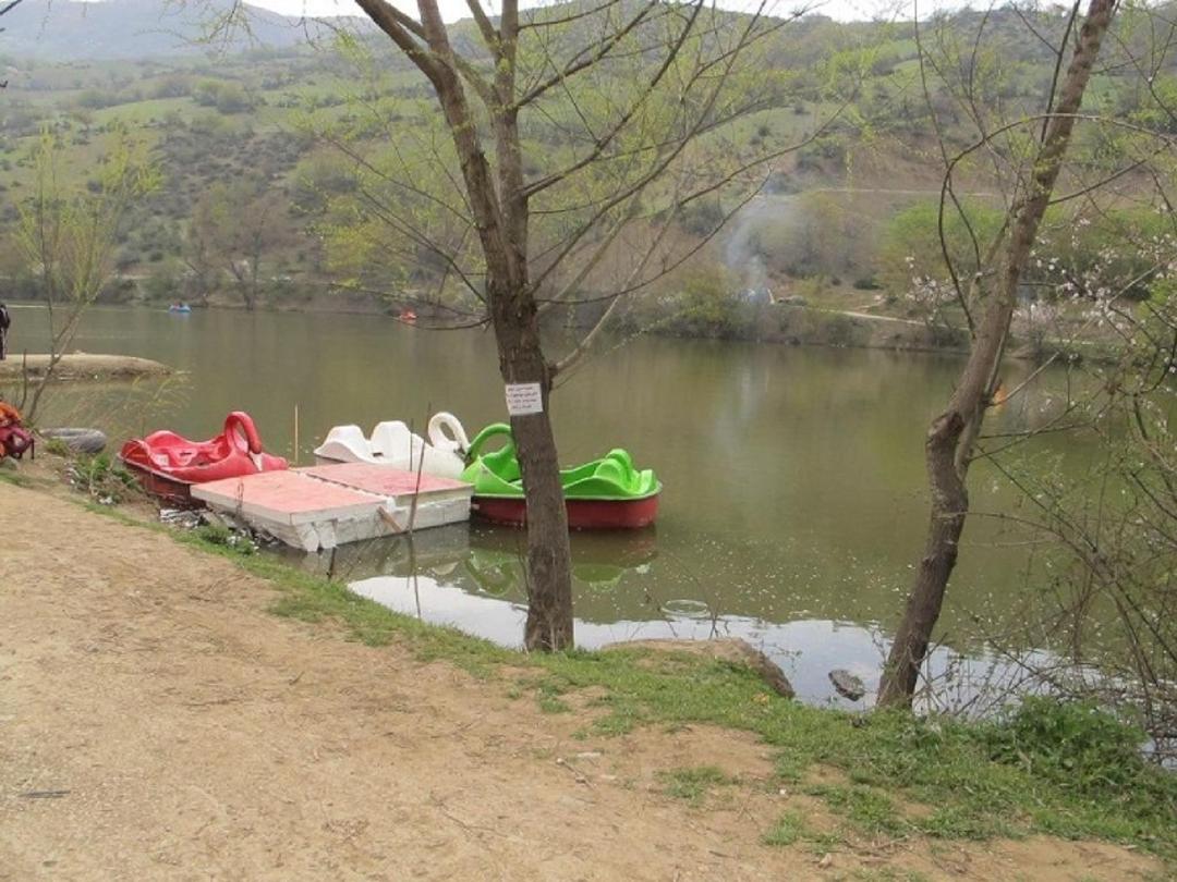 دریاچه شورمست