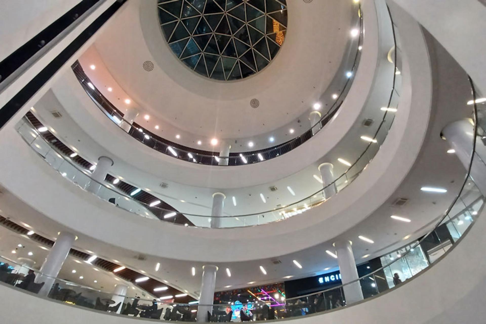 معماری داخلی مرکز خرید ارگ