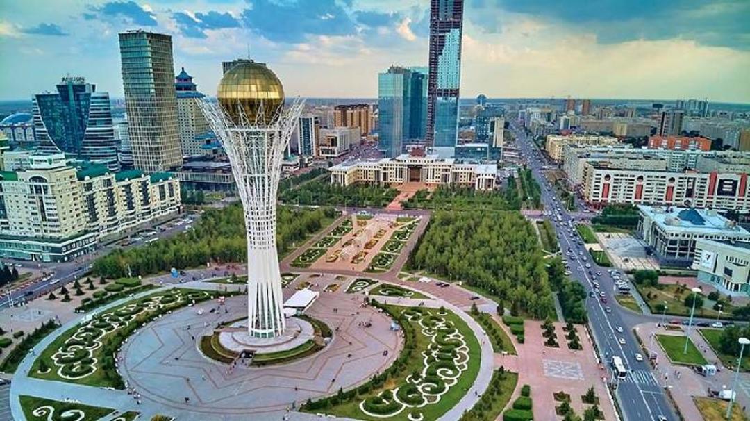 عکس هوایی از میدان معروف قزاقستان