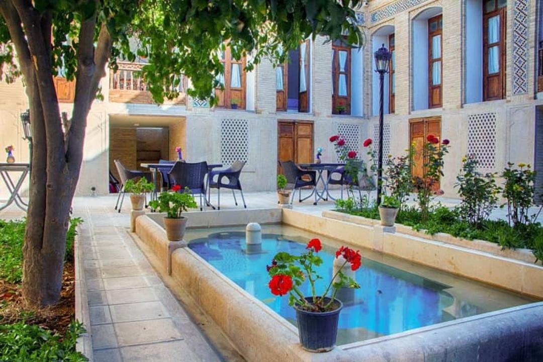 اقامتگاه سنتی عمارت امیریه