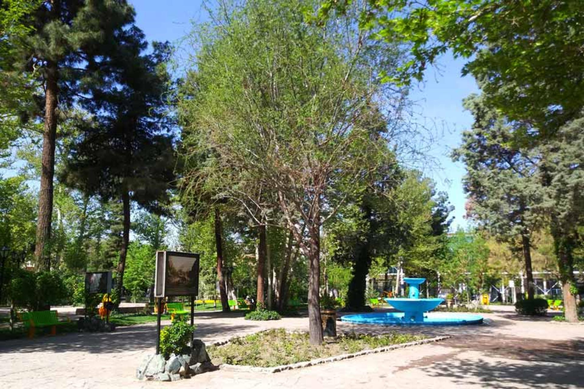درختکاری باغ ملی مشهد