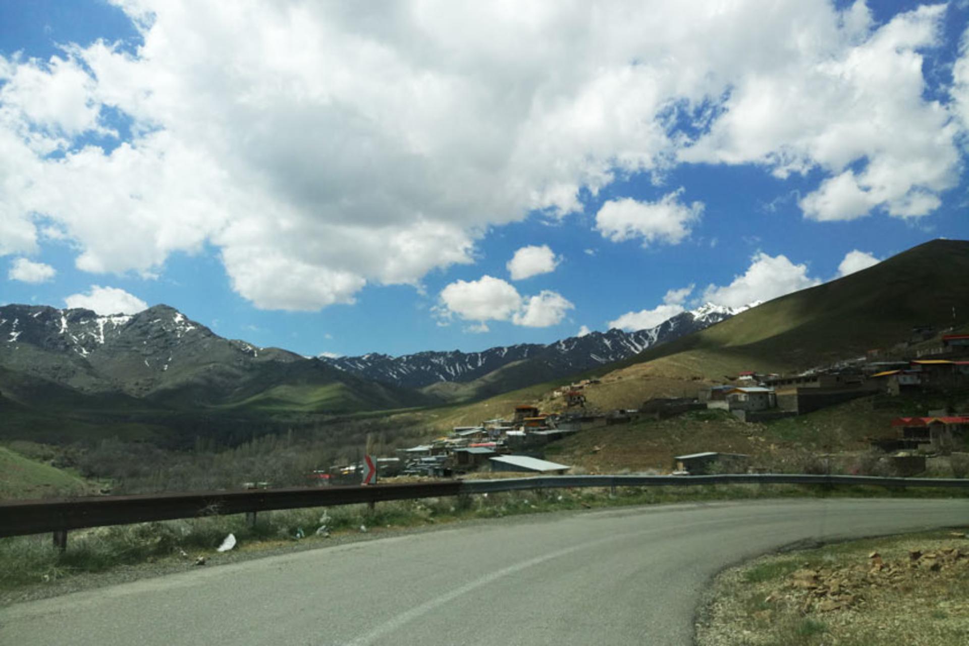 مسیر دسترسی به روستای ونان