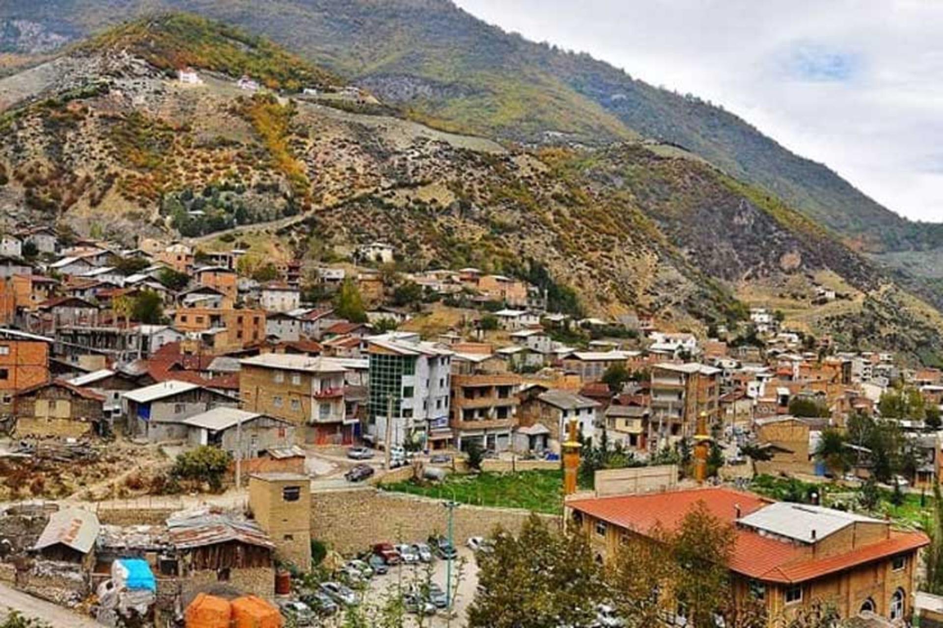 خانه‌های روستای زیارت