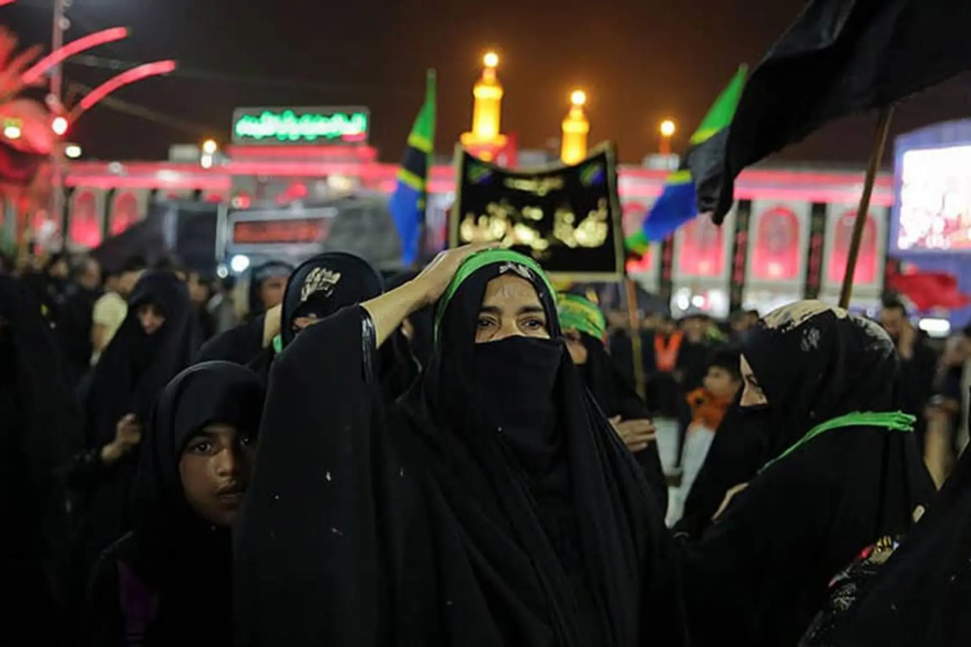 سوگواران در بین الحرمین