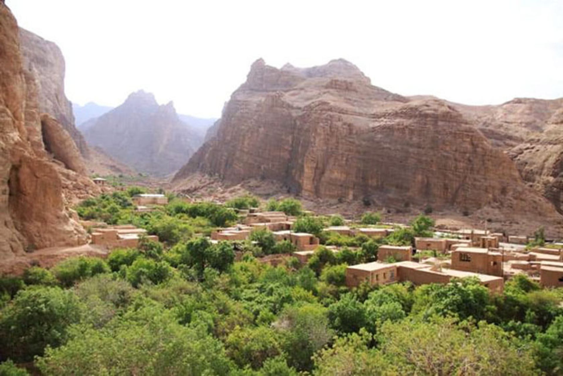 روستای گردشگری قطرم در طبیعت کویری