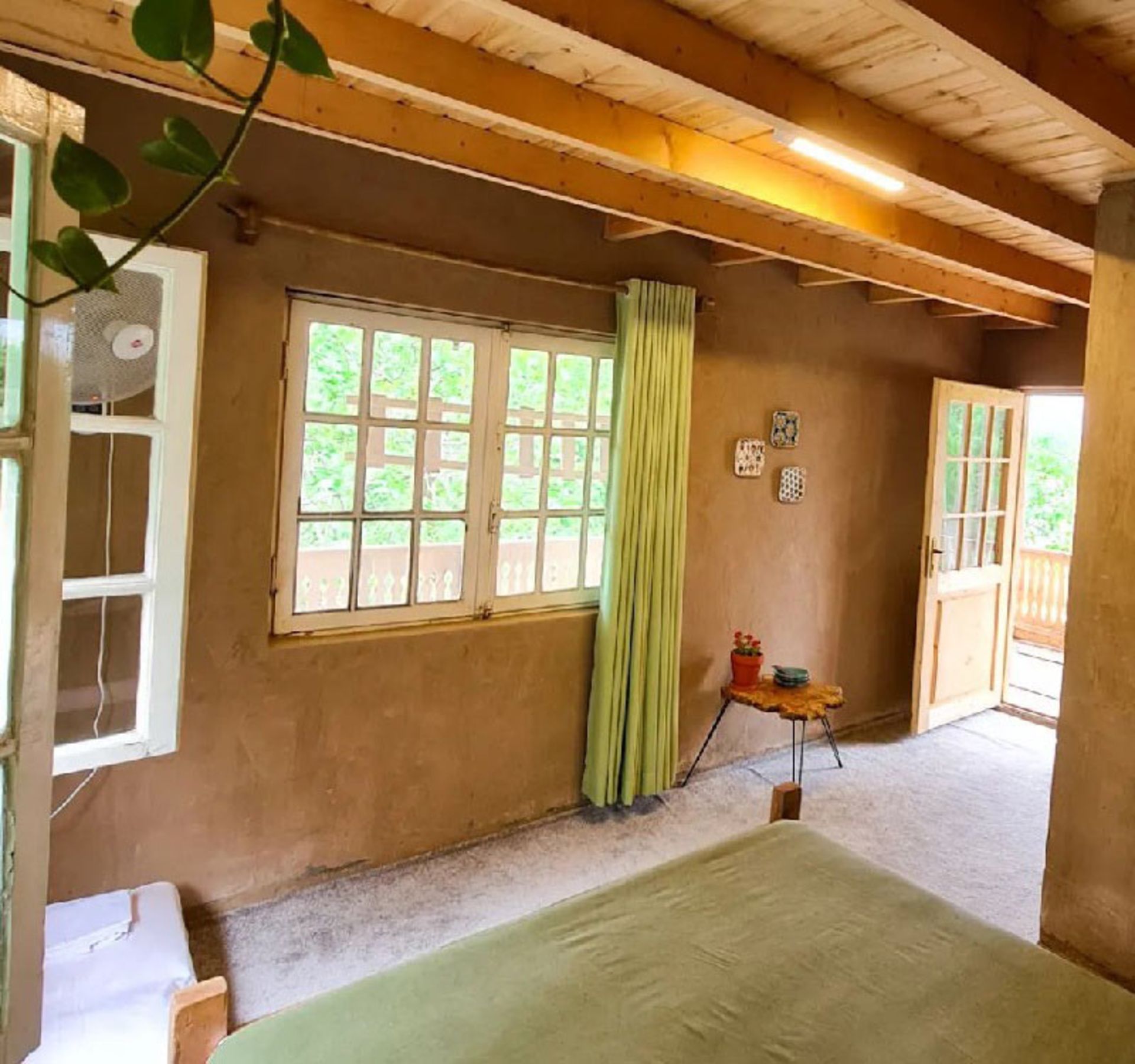 اتاق ماه سو در بومگردی بهشت موشنگاه؛ منبع عکس: اینستاگرام paradise_ecolodge، عکاس: نامشخص