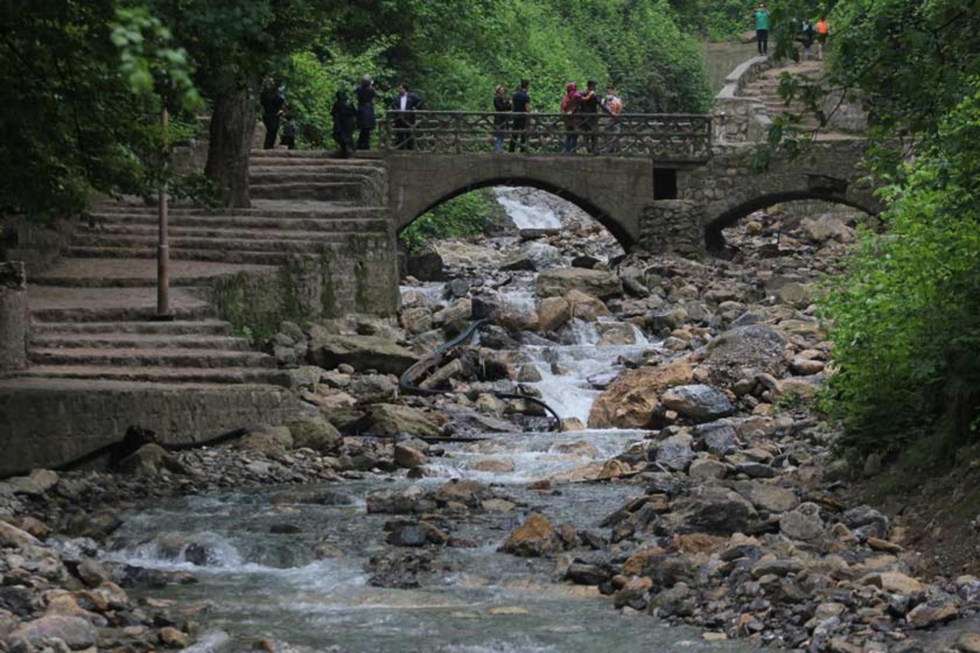 پلی در مسیر آبشار کبودوال