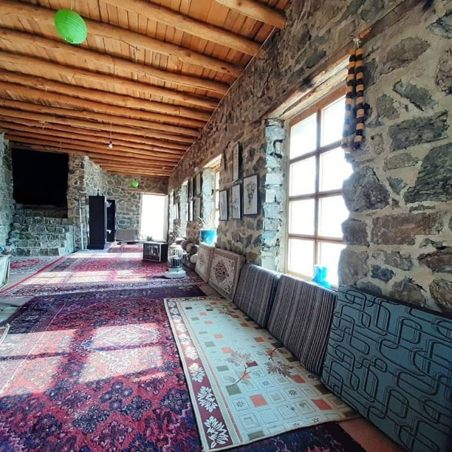 کلبه سنگی بزرگ