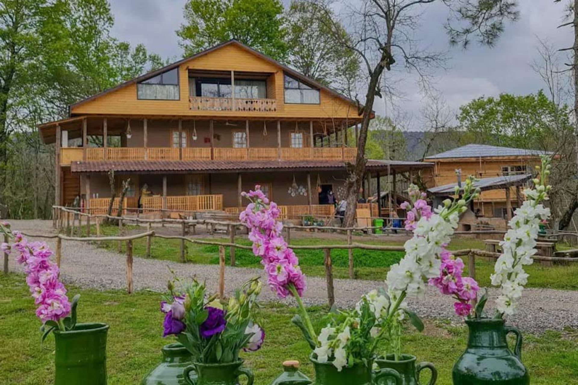 اقامتگاه بومگردی بهشت در روستای موشنگاه؛ منبع عکس کاور: اینستاگرام paradise_ecolodge، عکاس: نامشخص