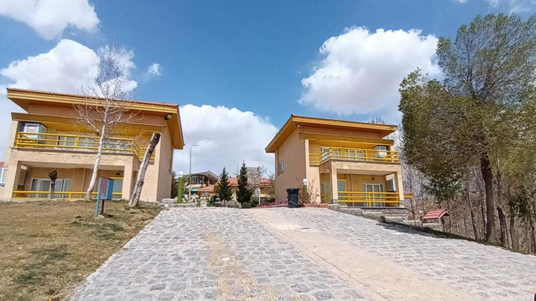 خانه‌هایی برای اقامت در چادگان 