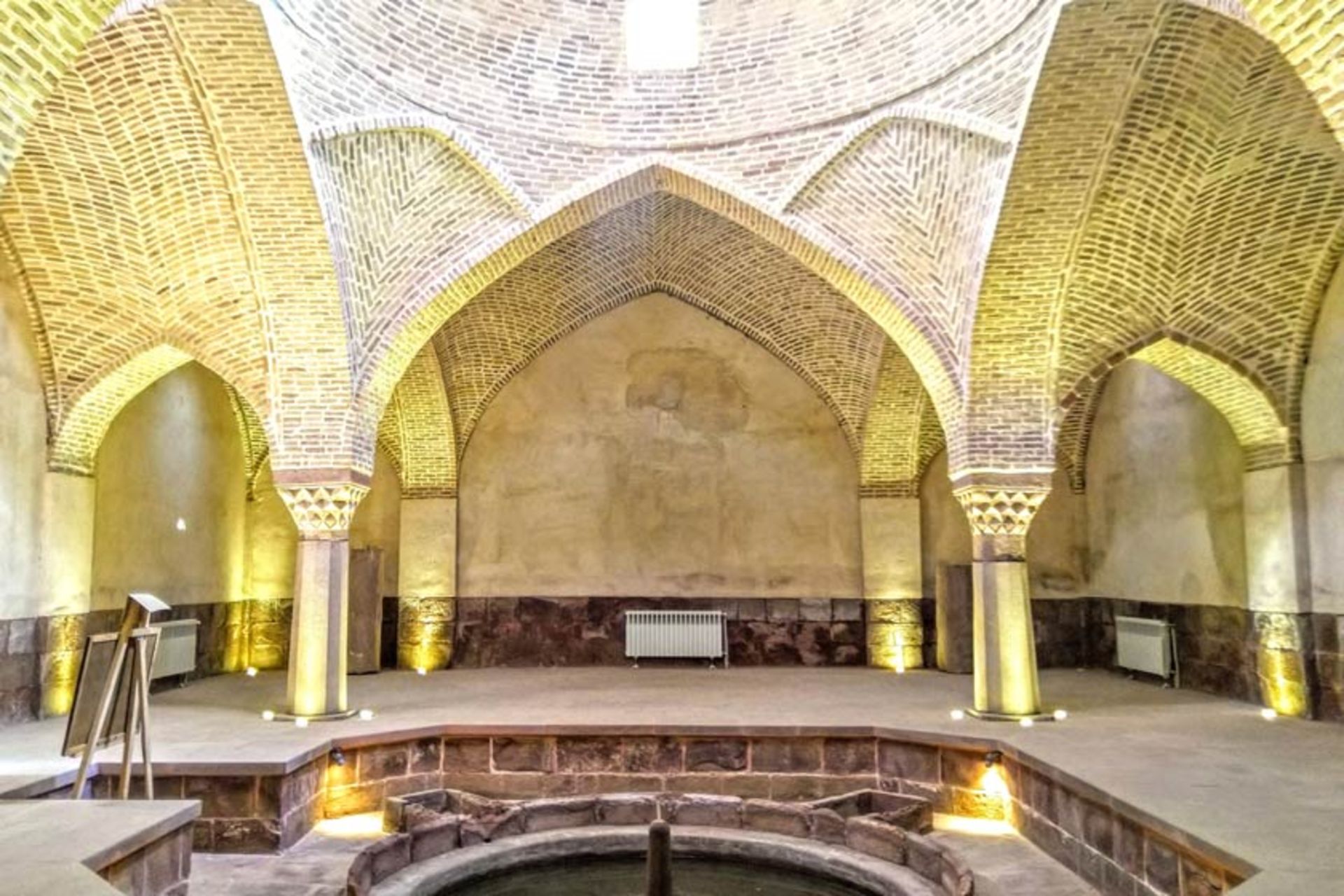 معماری حمام جلفا