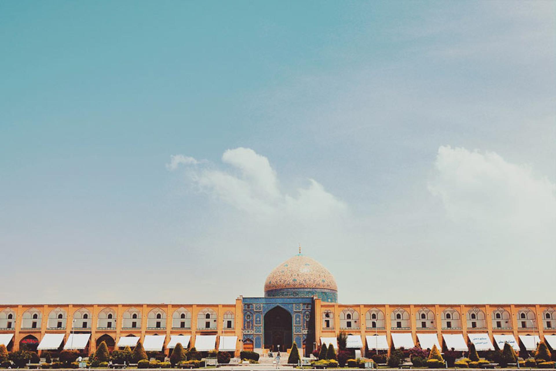 دورنمایی از مسجد شیخ لطف الله