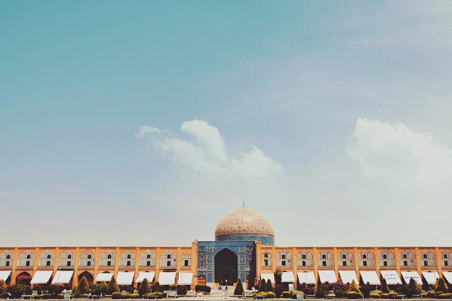 دورنمایی از مسجد شیخ لطف الله