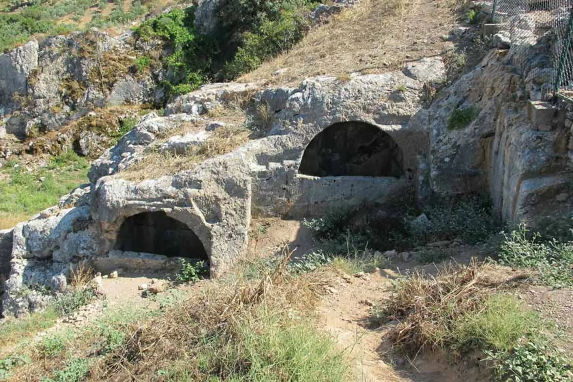 غار اصحاب کهف در افسوس
