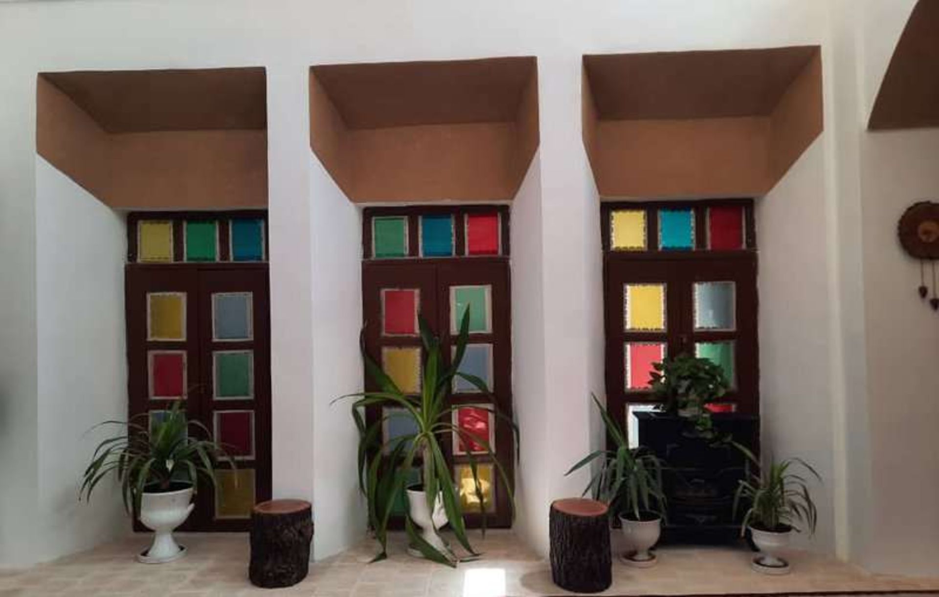 بومگردی عمارت بانو 