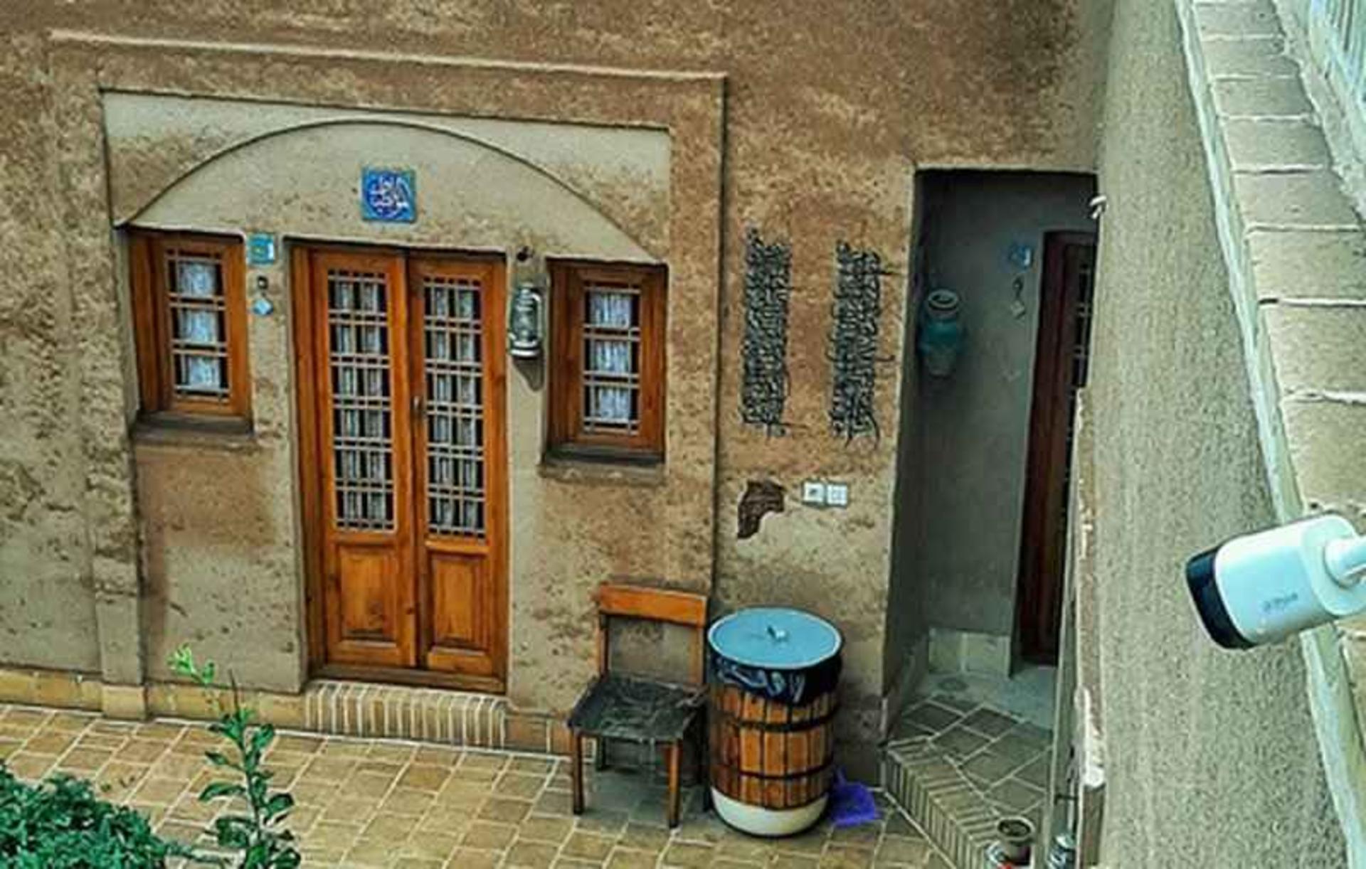 بومگردی شمس تبریزی