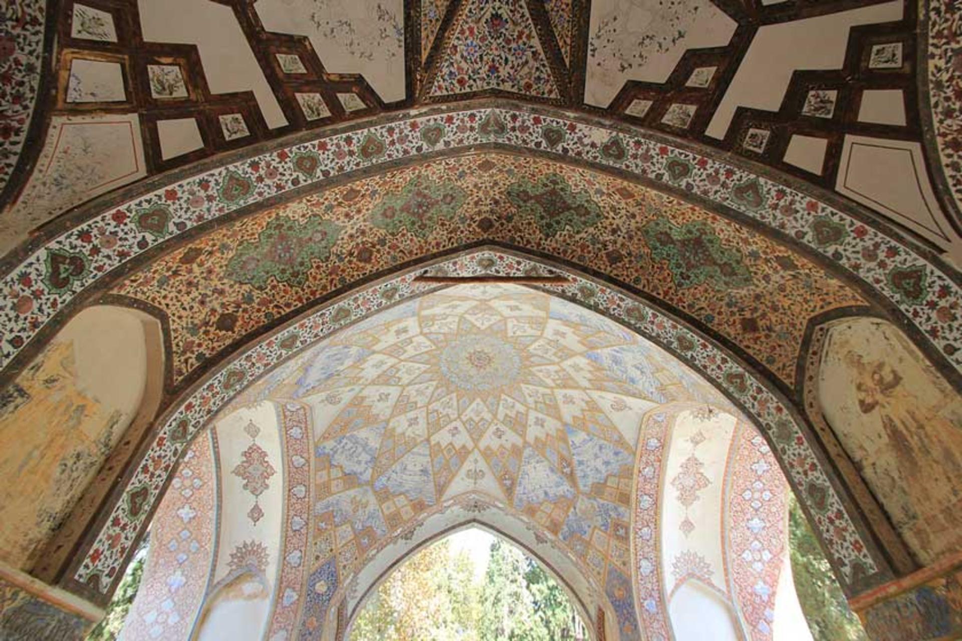 سقف‌های مزین باغ فین