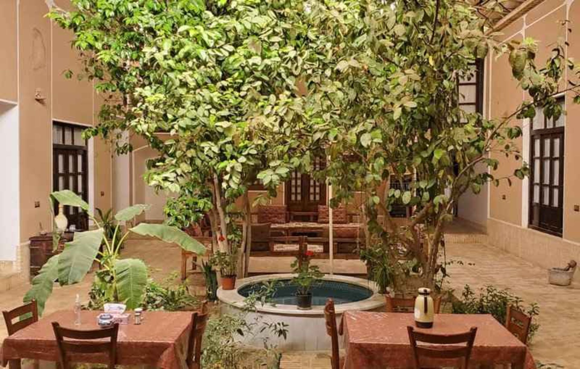 بوم گردی سرای درویش