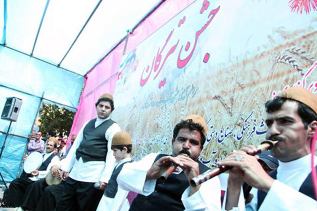 نوازدگان مراسم تیرگان 
