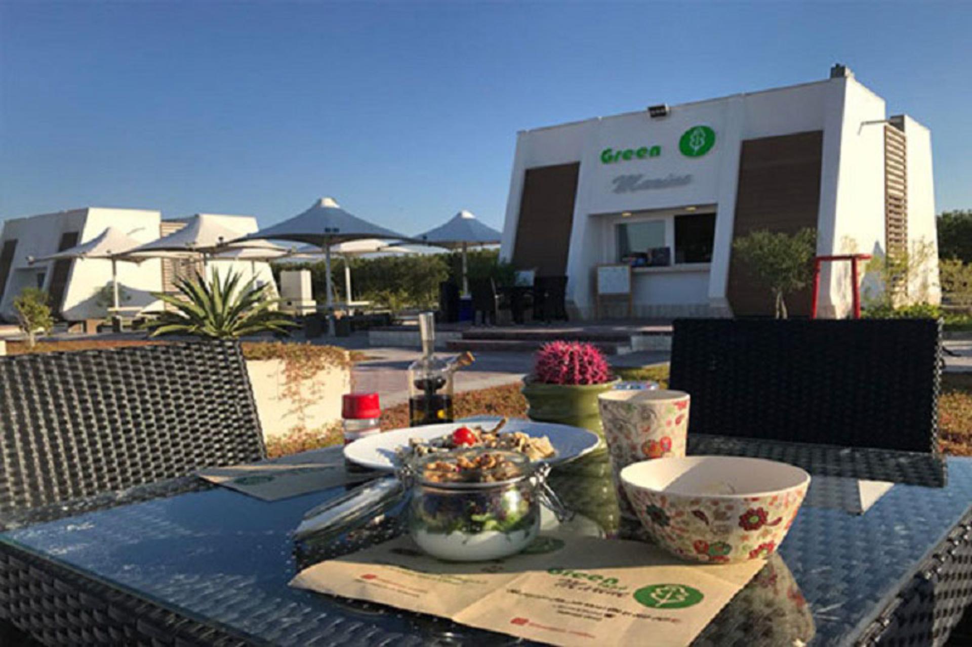 هتل مارینا پارک کیش؛ کافه گرین مارین