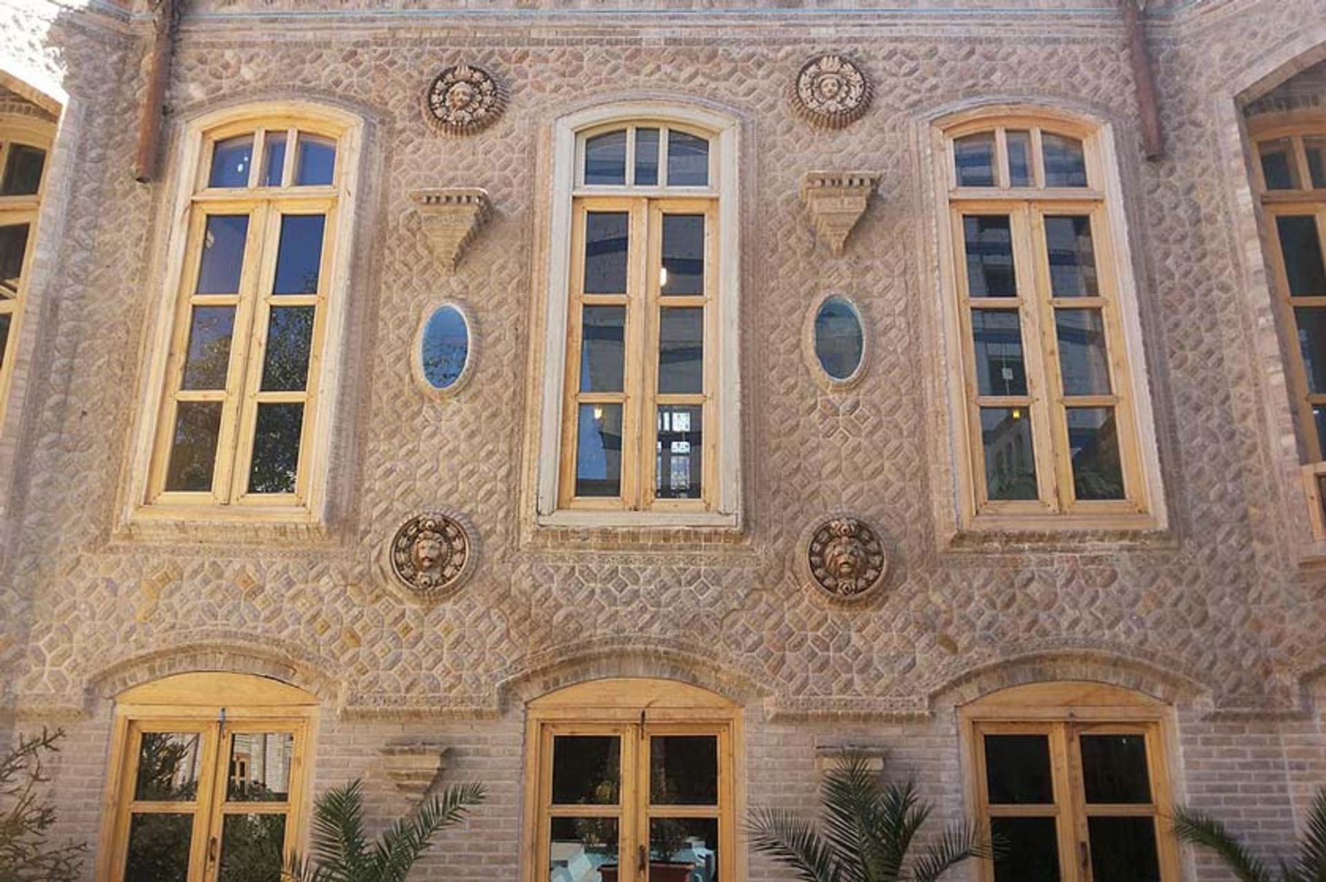 تزیینات معماری خانه داروغه
