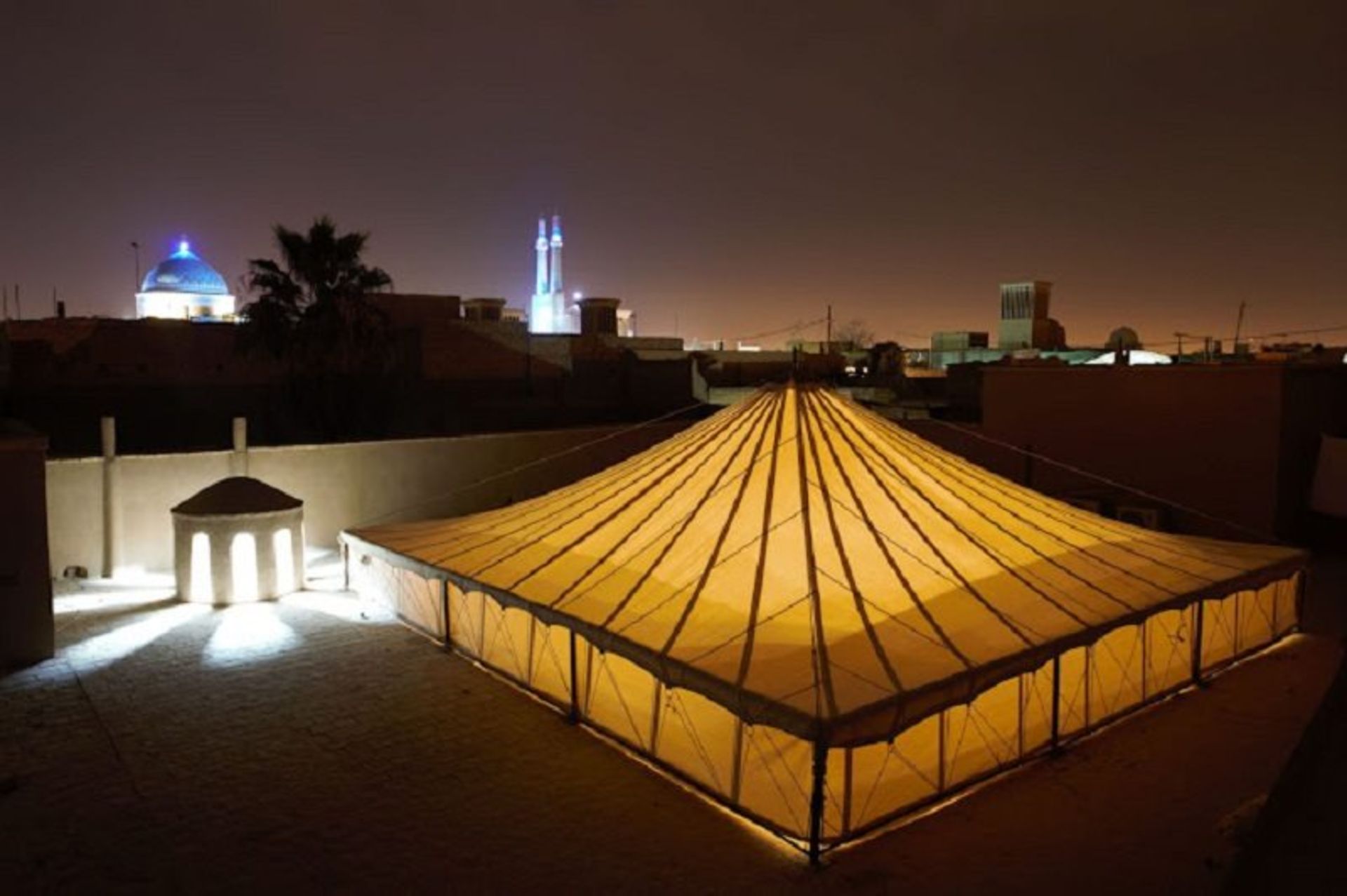 اقامتگاه بومگردی سه نیک یزد
