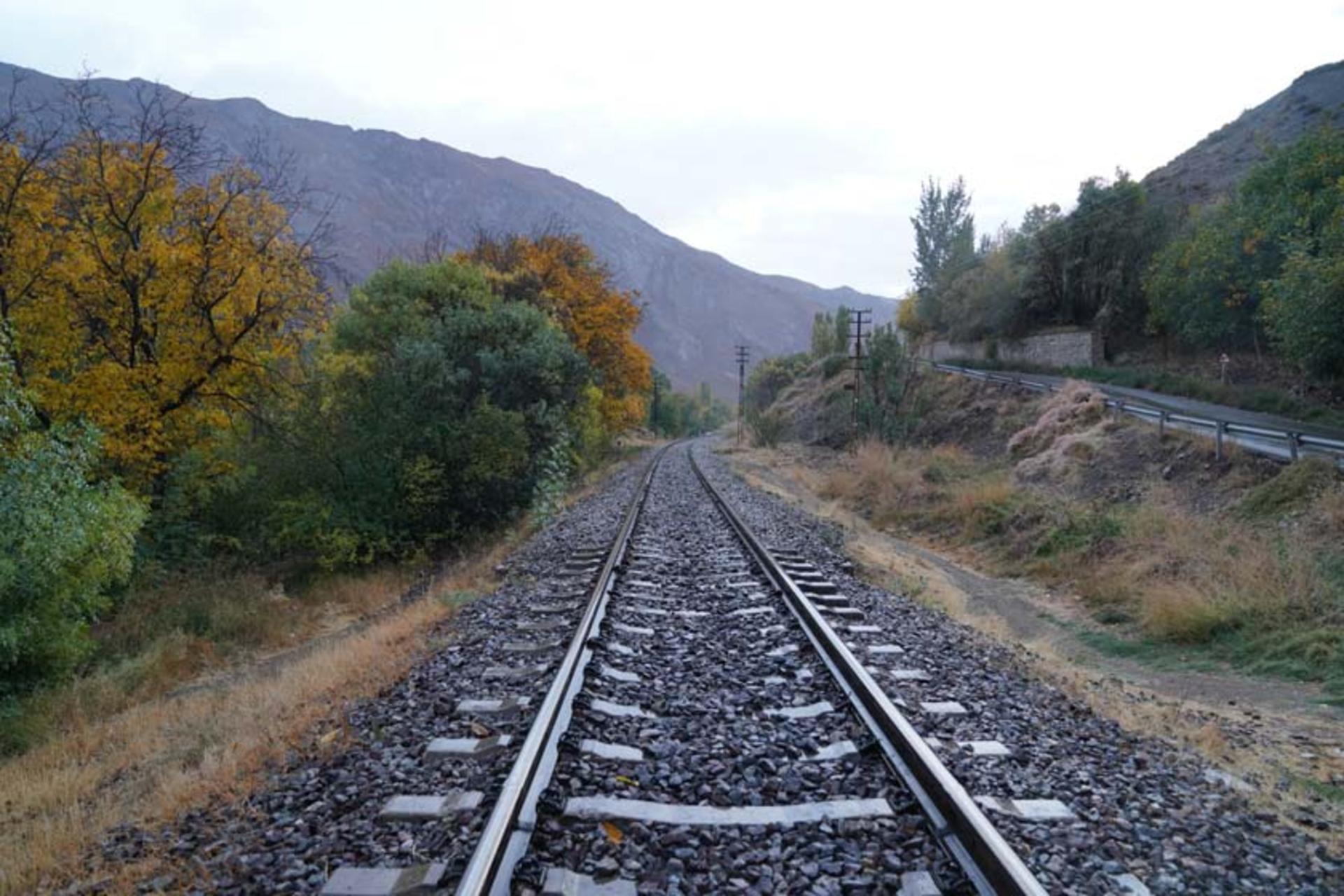 مسیر ریلی در روستای زرین دشت