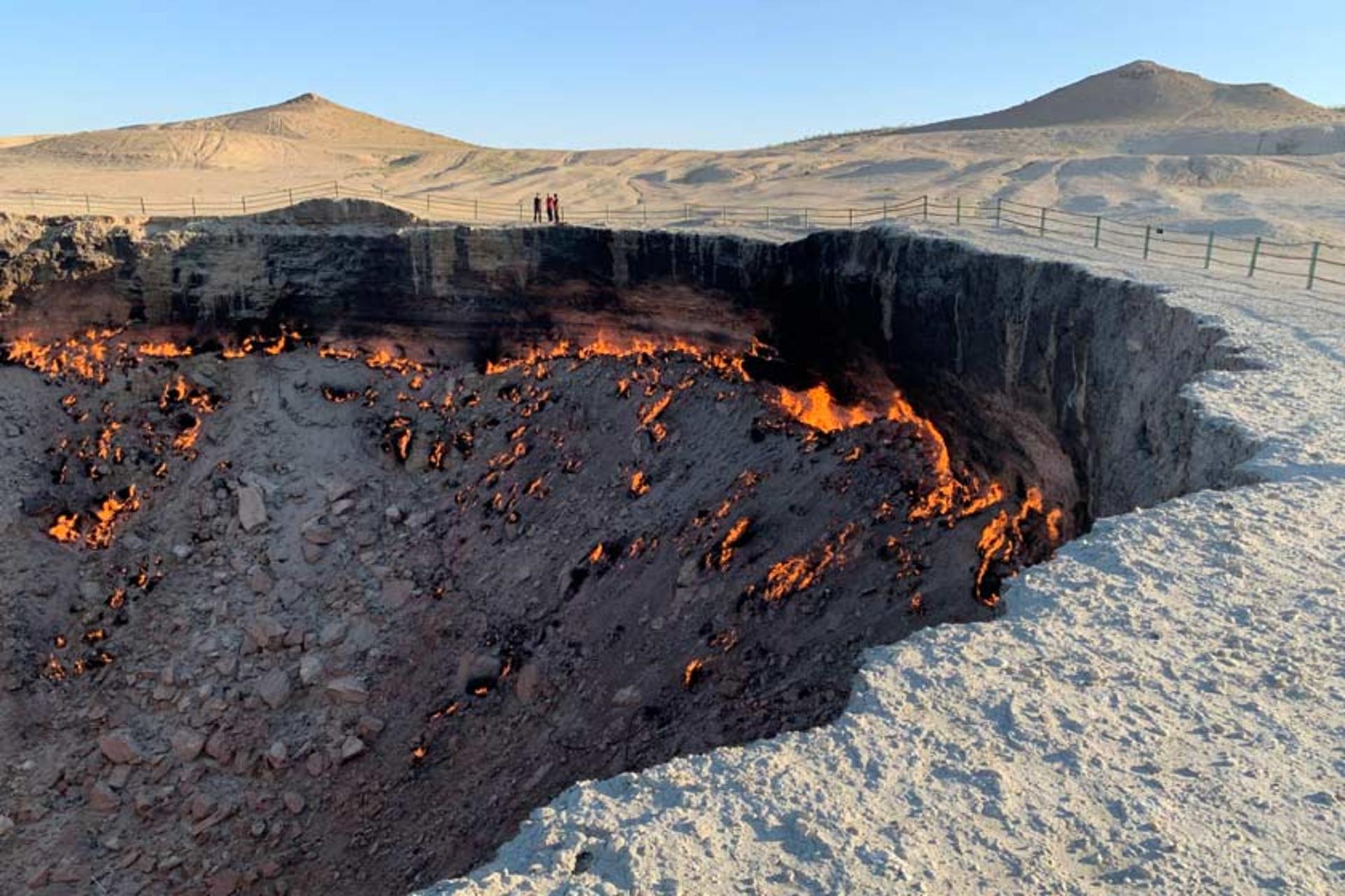 دروازه جهنم ترکمنستان از نمای نزدیک