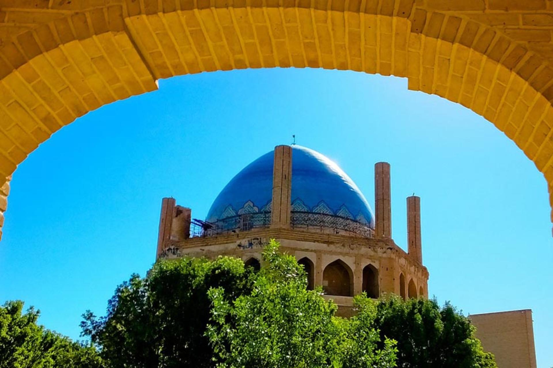 چشم‌اندازی از گنبد سلطانیه