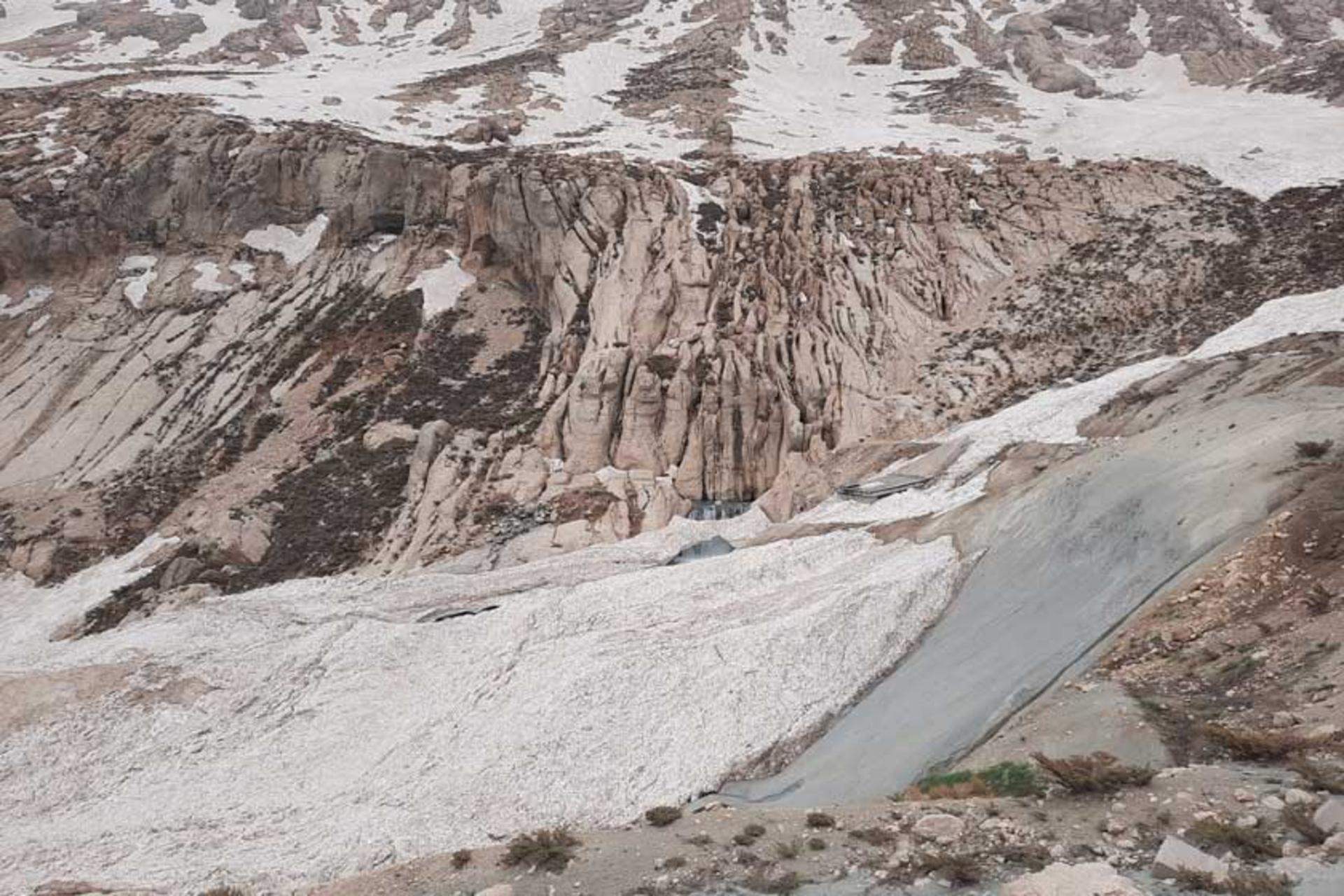 سراشیبی چشمه کوهرنگ