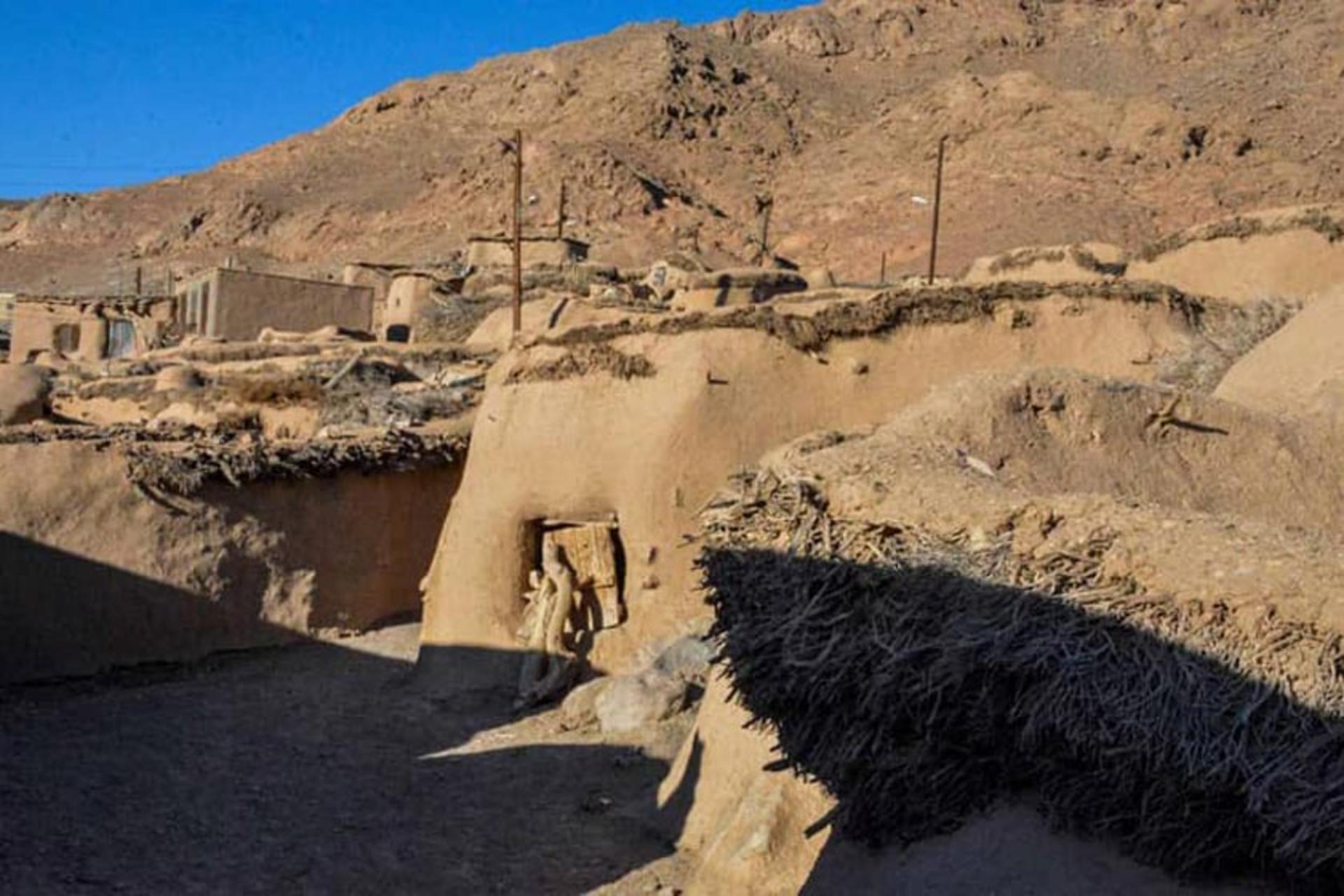 کوچه‌های روستای ماخونیک