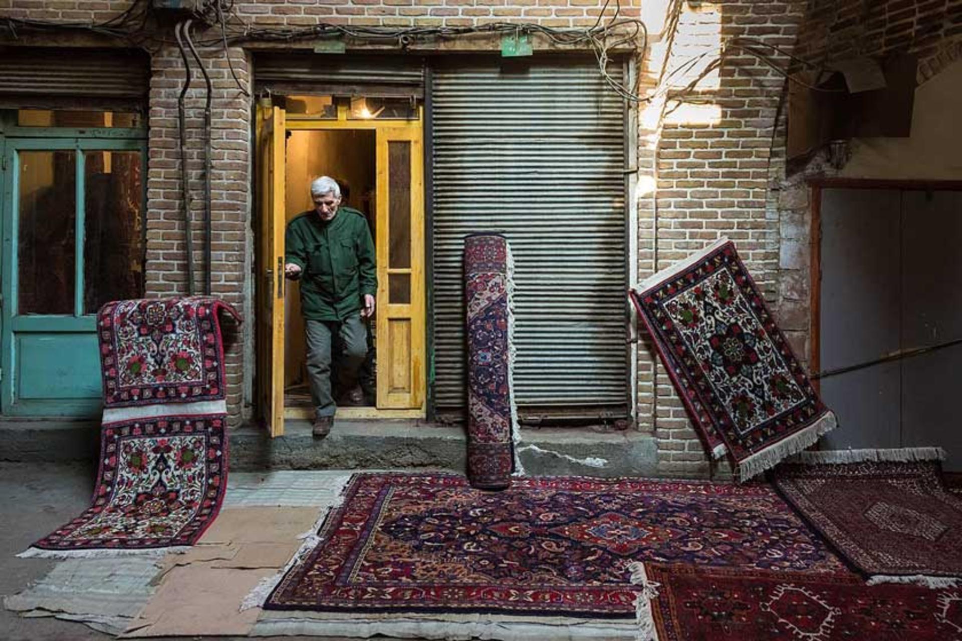 فرش‌فروش‌های بازار تبریز