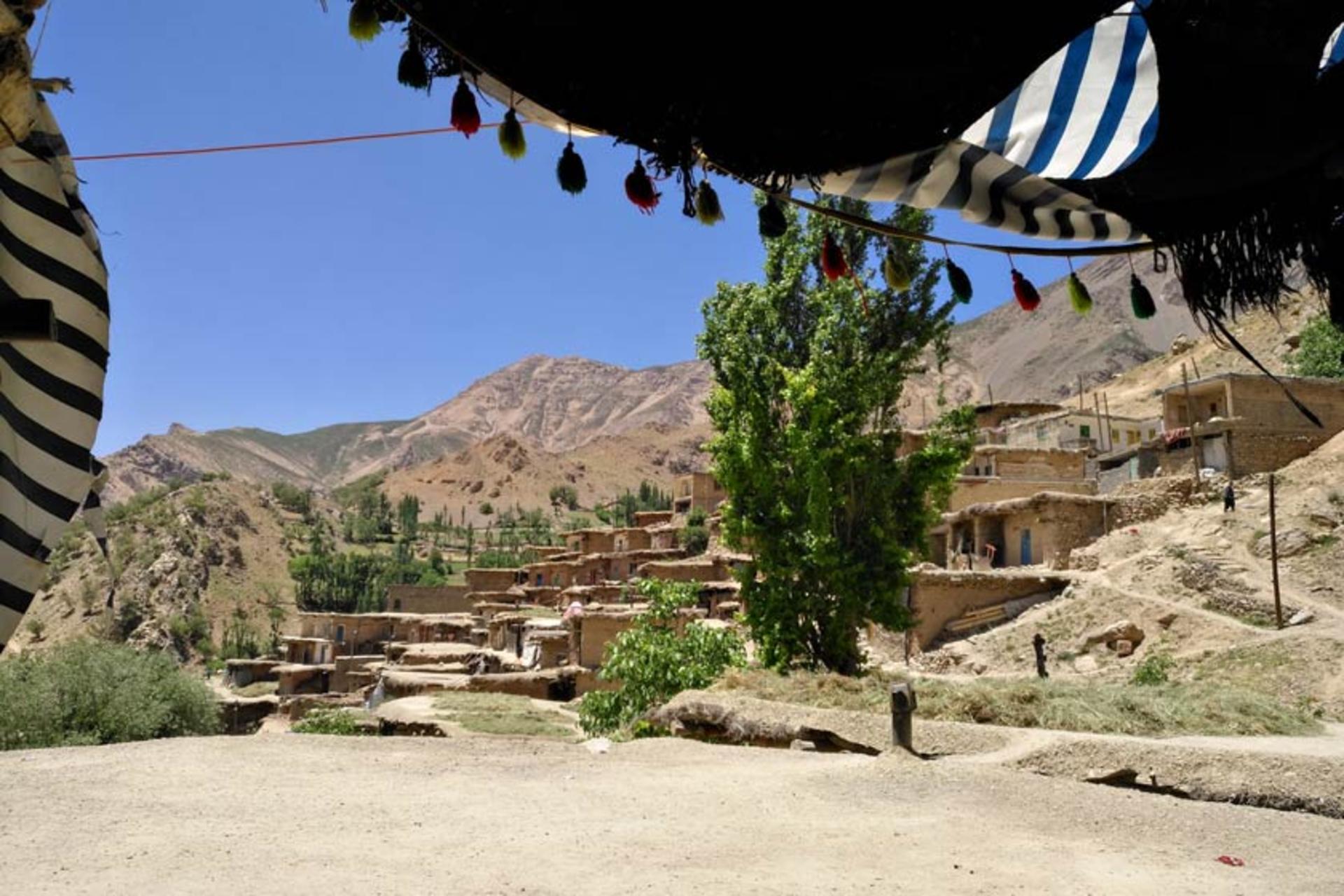 معماری پلکانی در روستای سر آقا سید