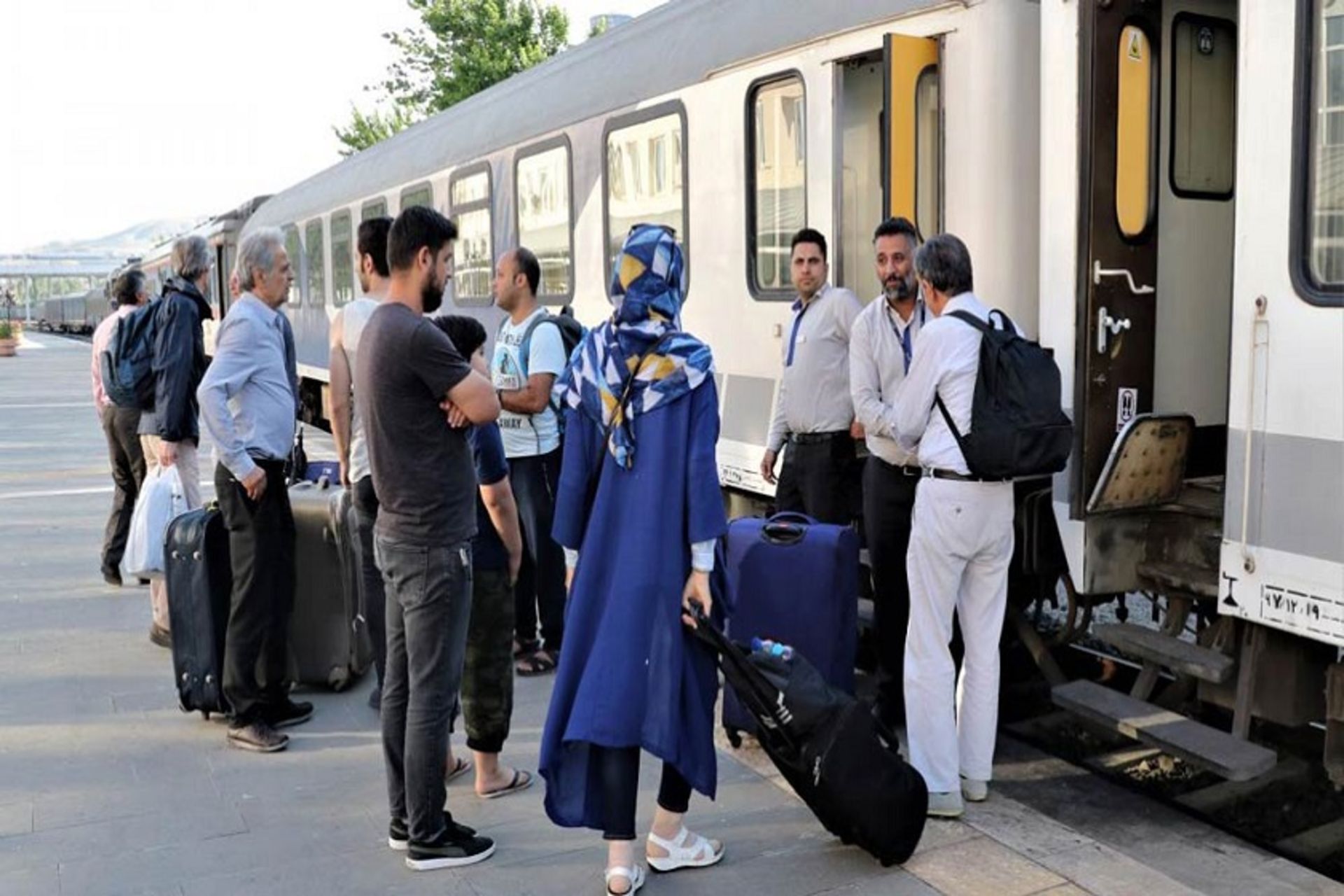 قطار مسافری