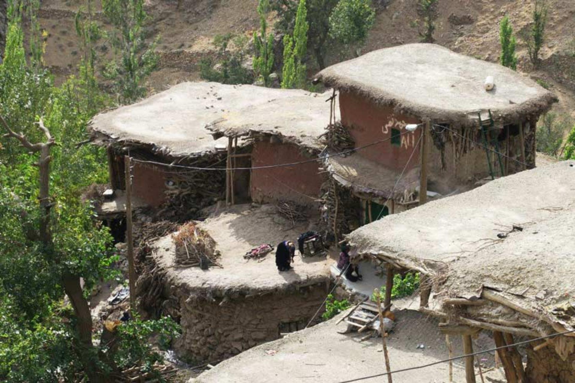 اهالی روستای سر آقا سید