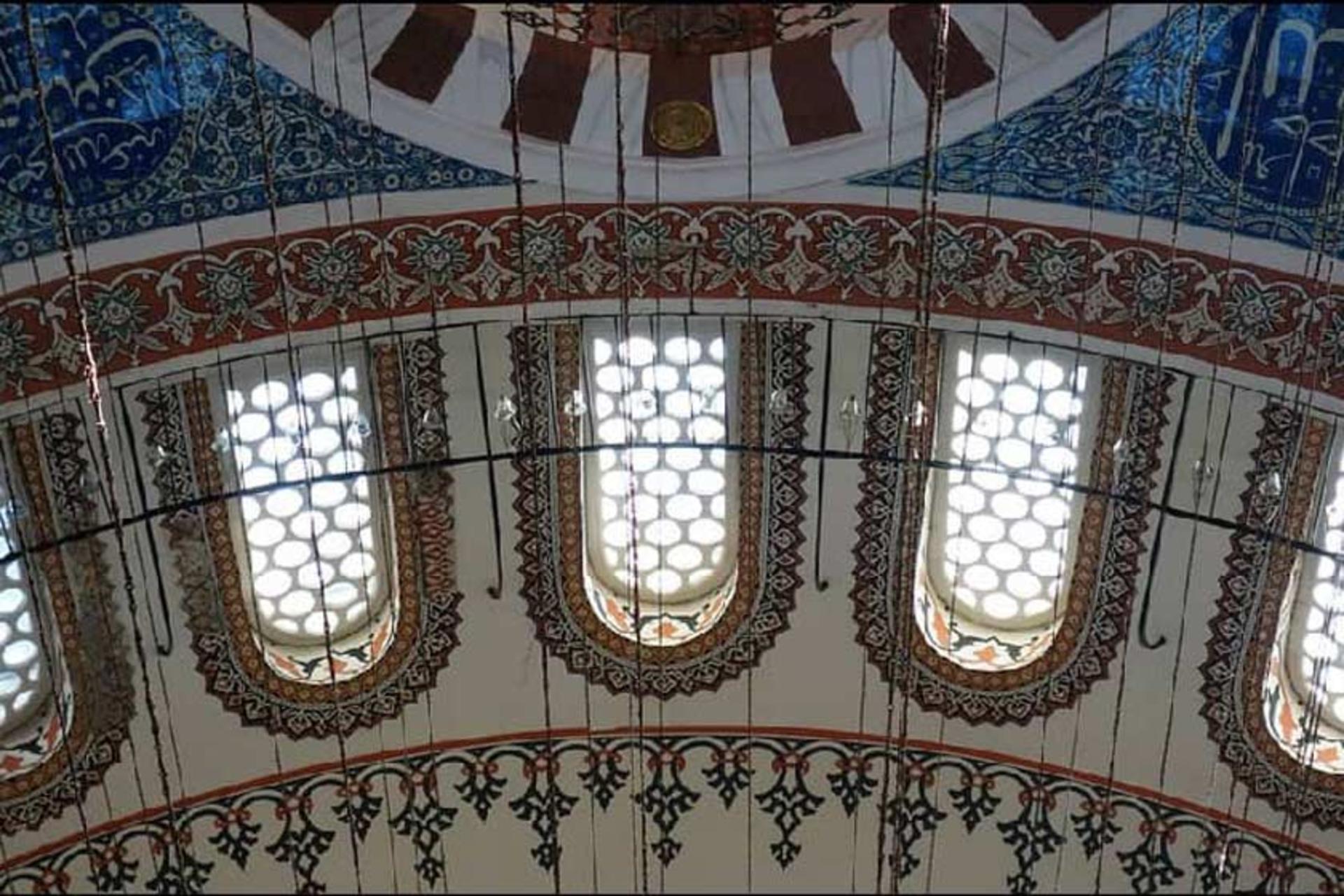 تزیینات تماشایی مسجد رستم پاشا