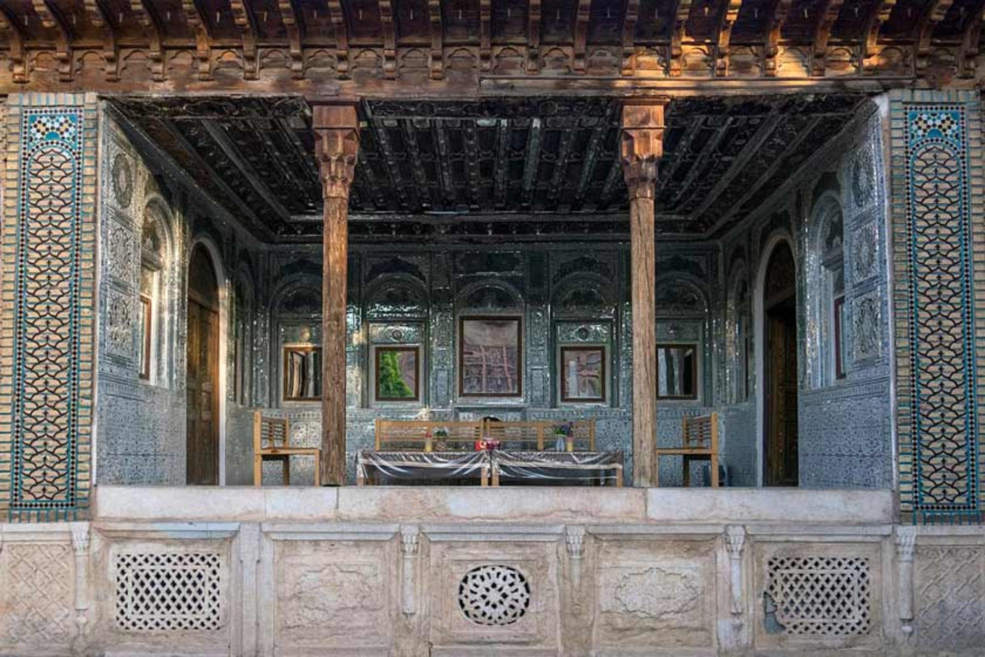 ایوان خانه زینت الملک