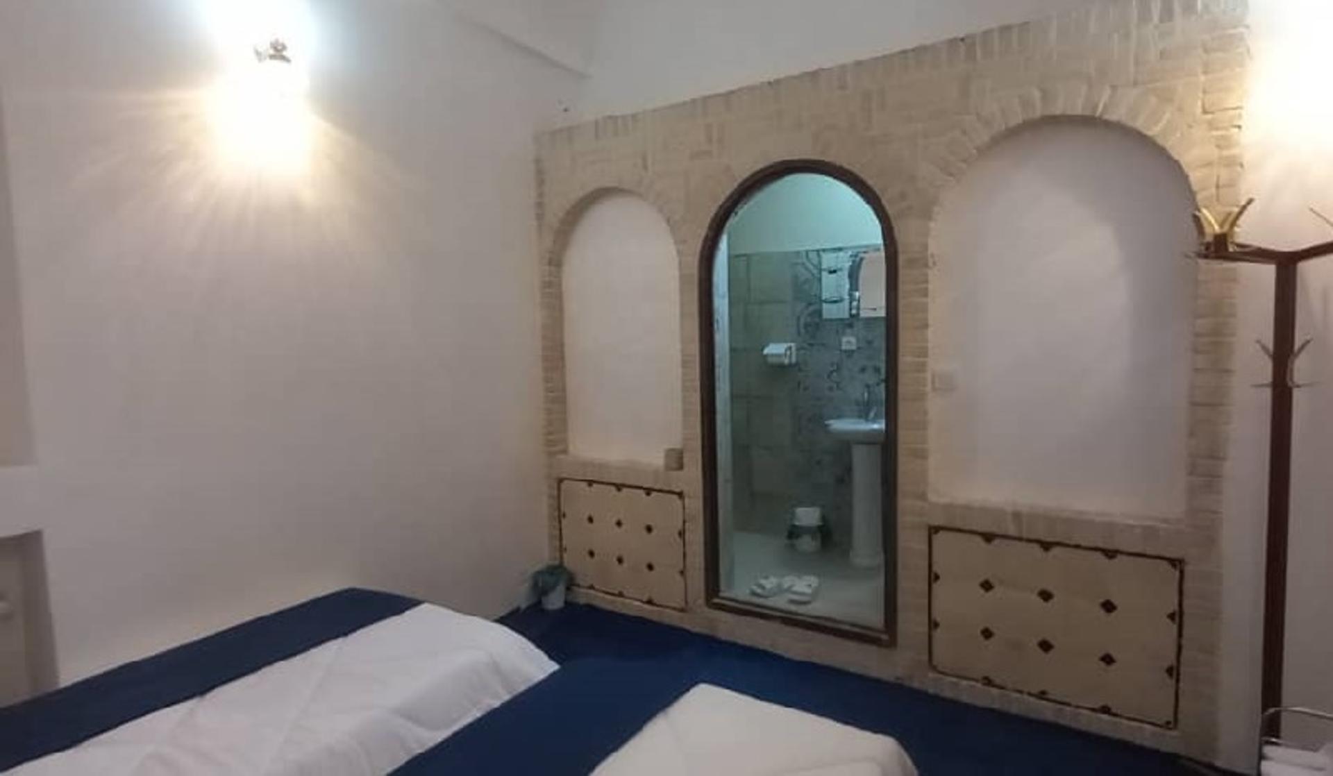 هتل سنتی کلیاس کرمان؛ اتاق فیروزه 