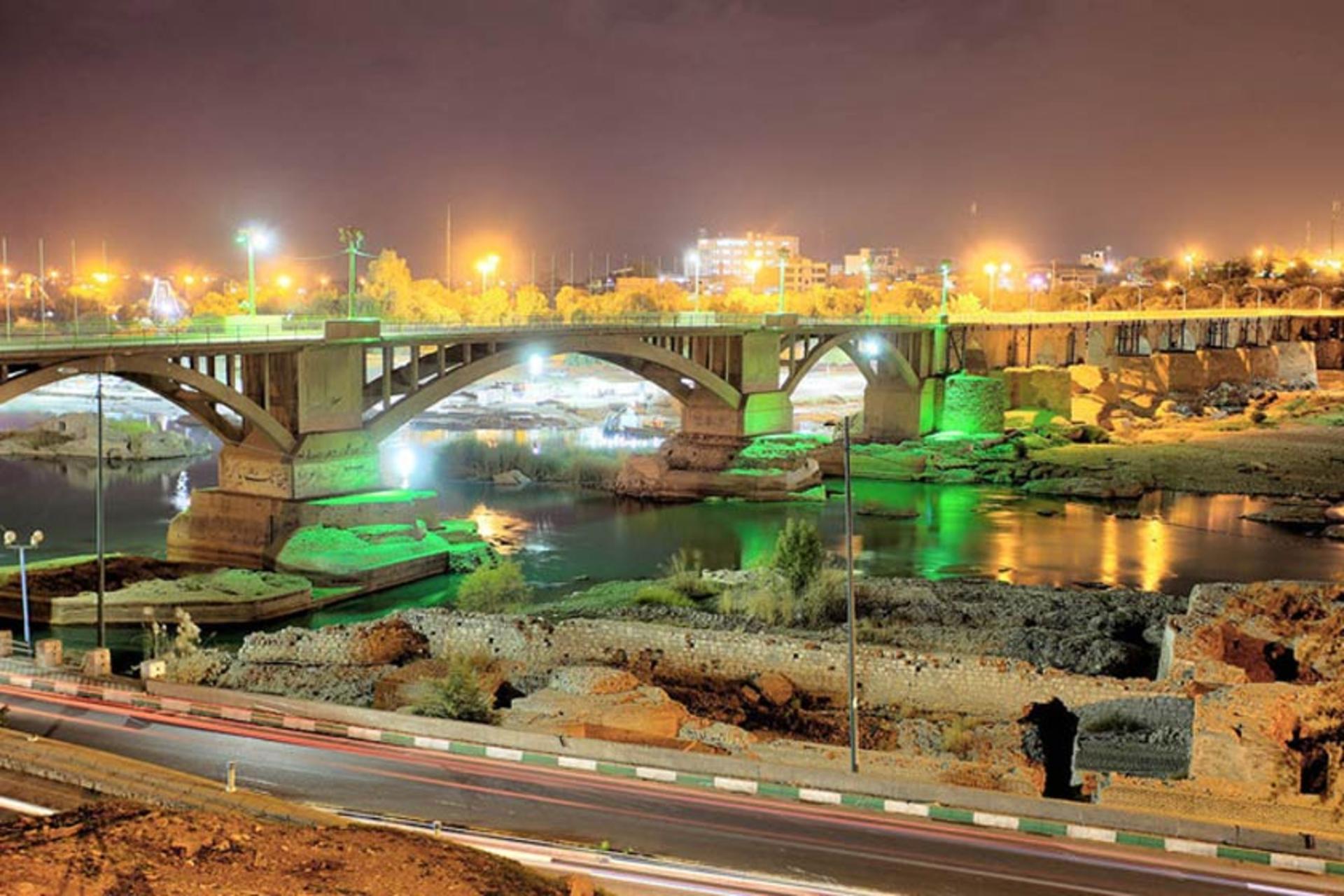 پل قدیمی دزفول در شب