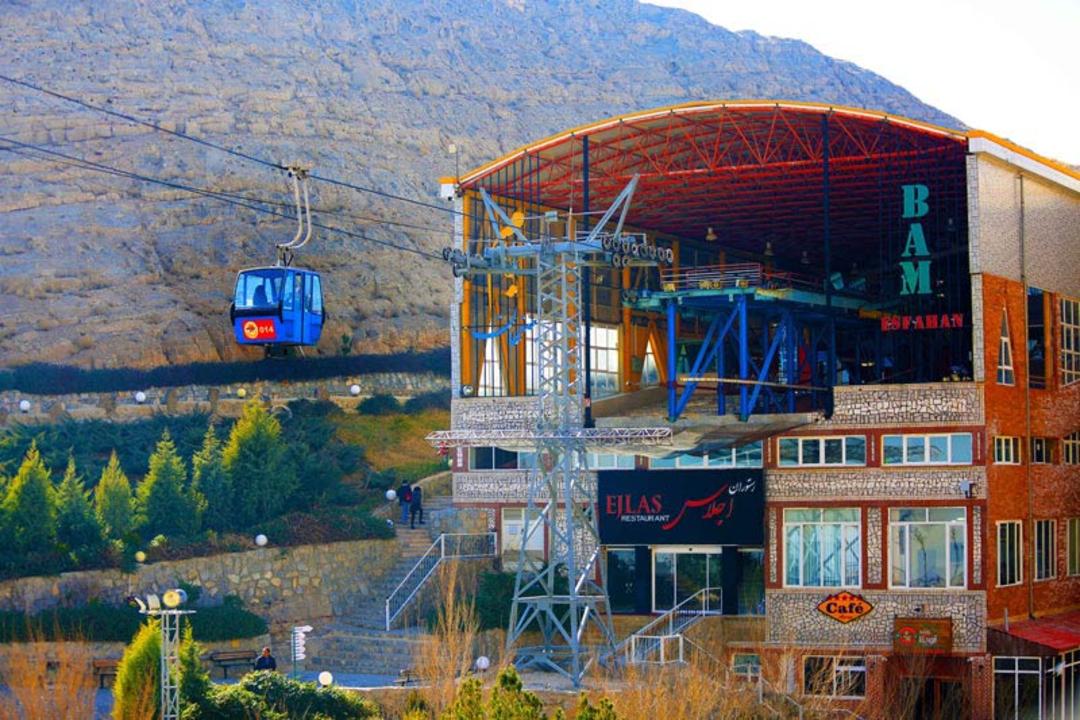 کافه و رستوران‌های بام اصفهان