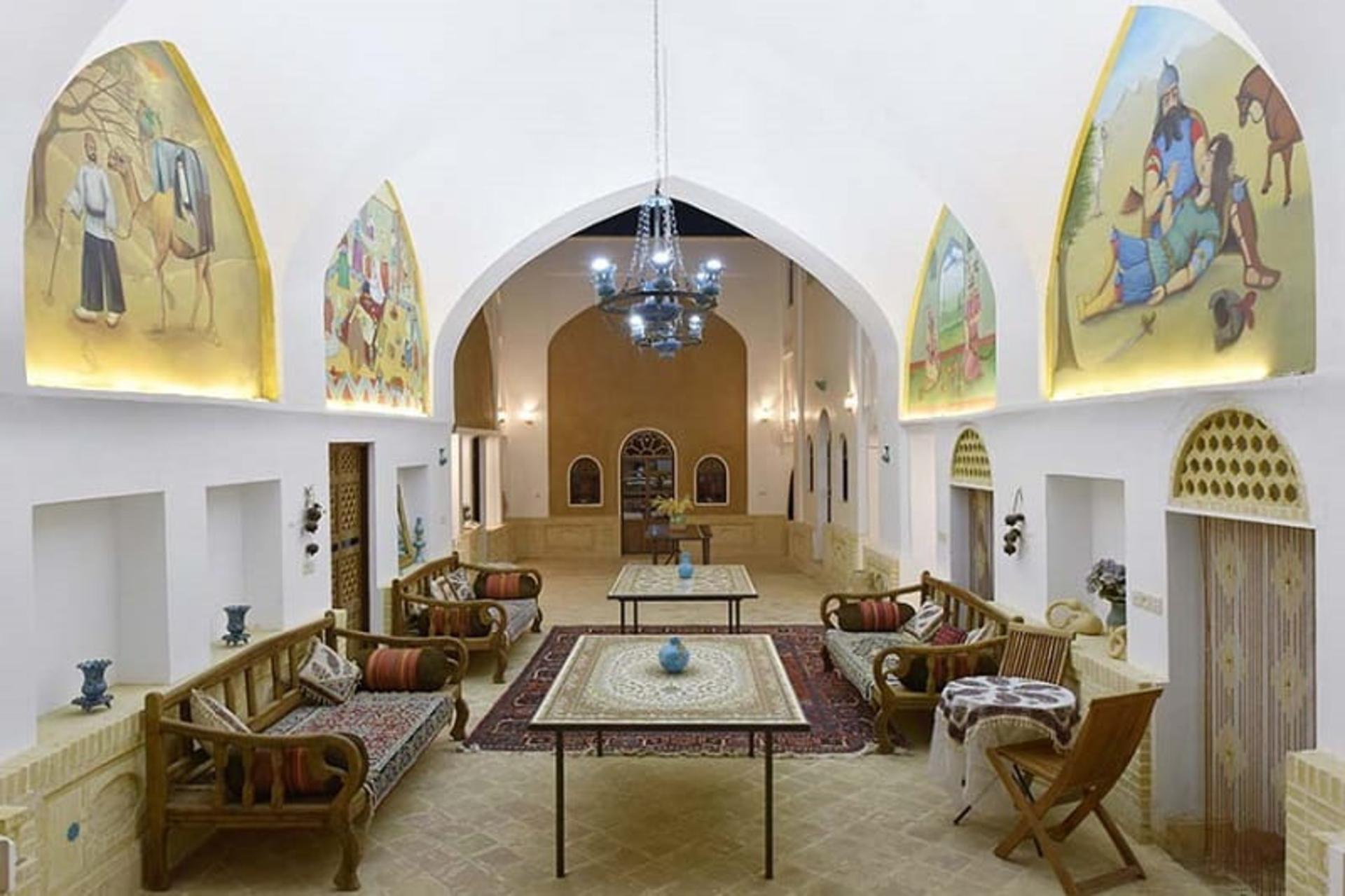 امکانات هتل سنتی نگین