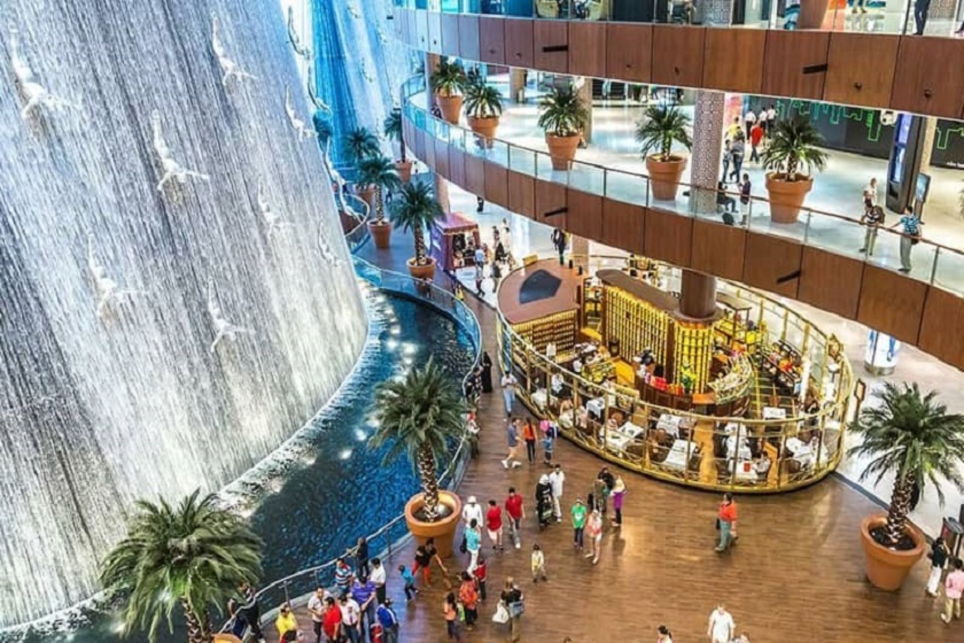 آبشار دبی مال