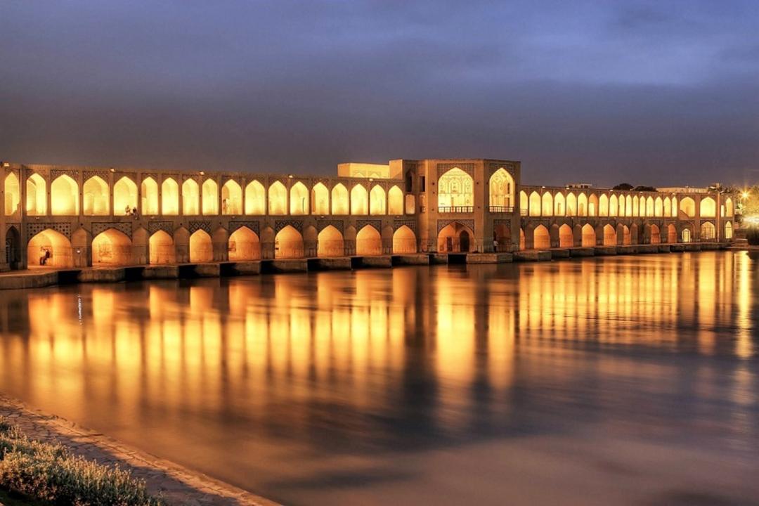 سی و سه پل اصفهان