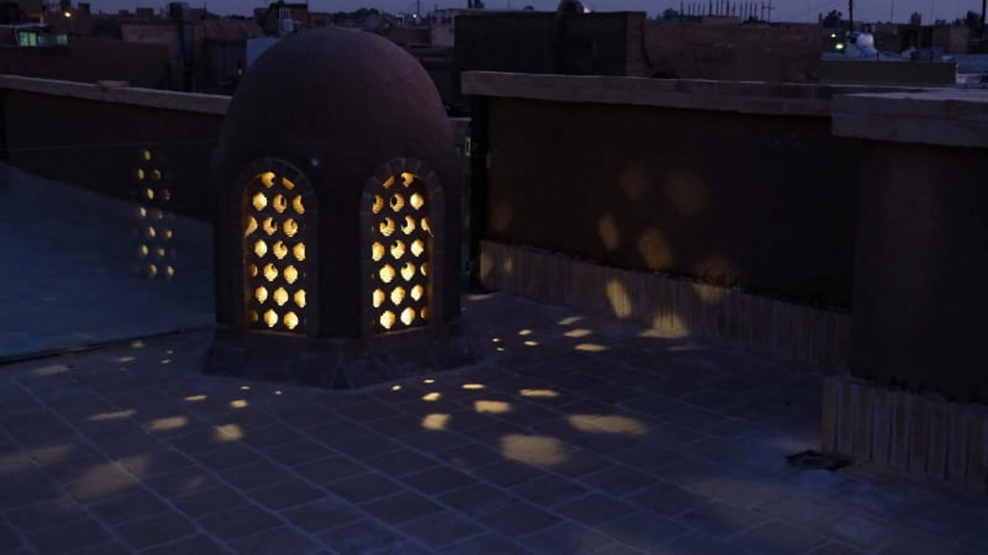 پشت بام اقامتگاه سنتی سوریجان