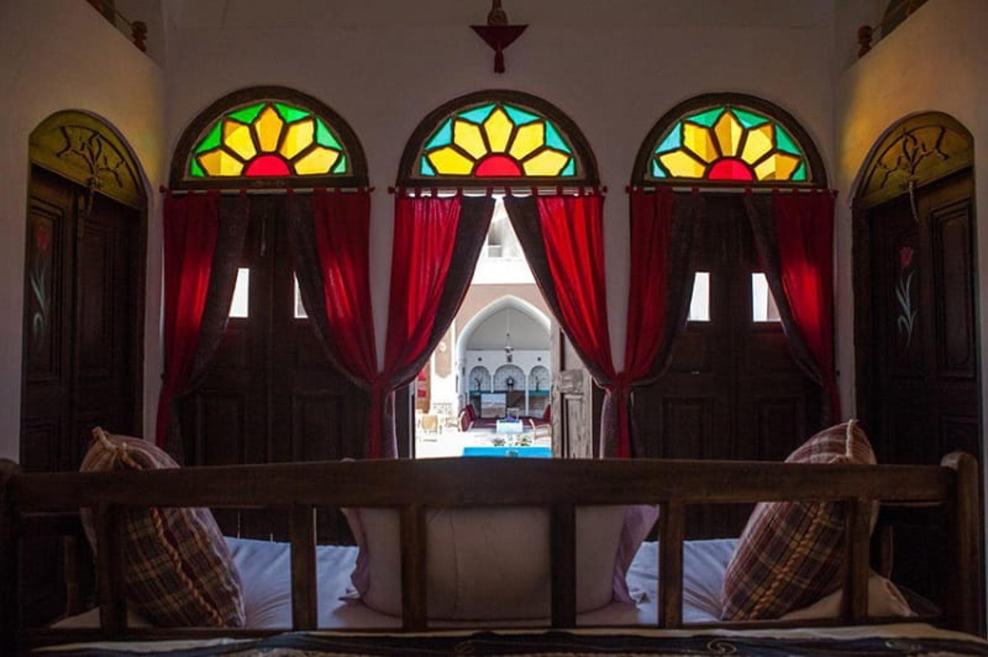 اتاق اقامتگاه خانه تاریخی نگین