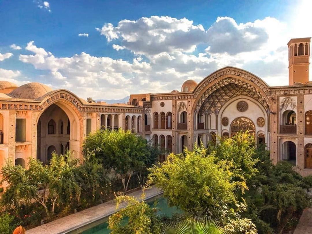 اقامتگاه سنتی خانه عامری‌ها
