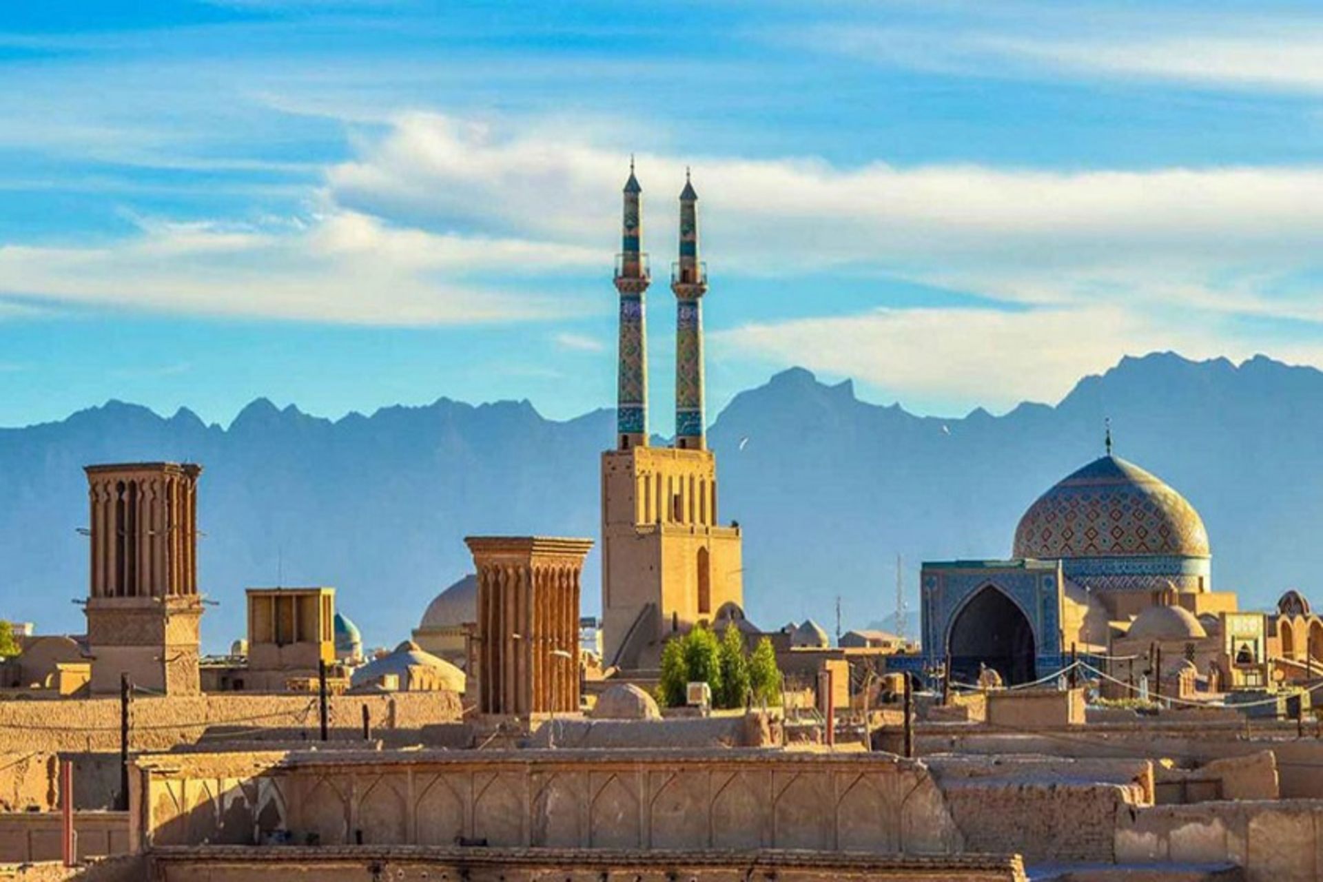 نمایی از شهر بادگیرها، یزد