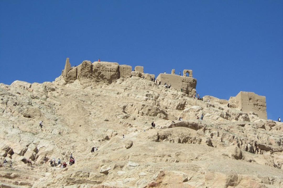 کوه صفه اصفهان؛ قلعه تاریخی شاه دژ 