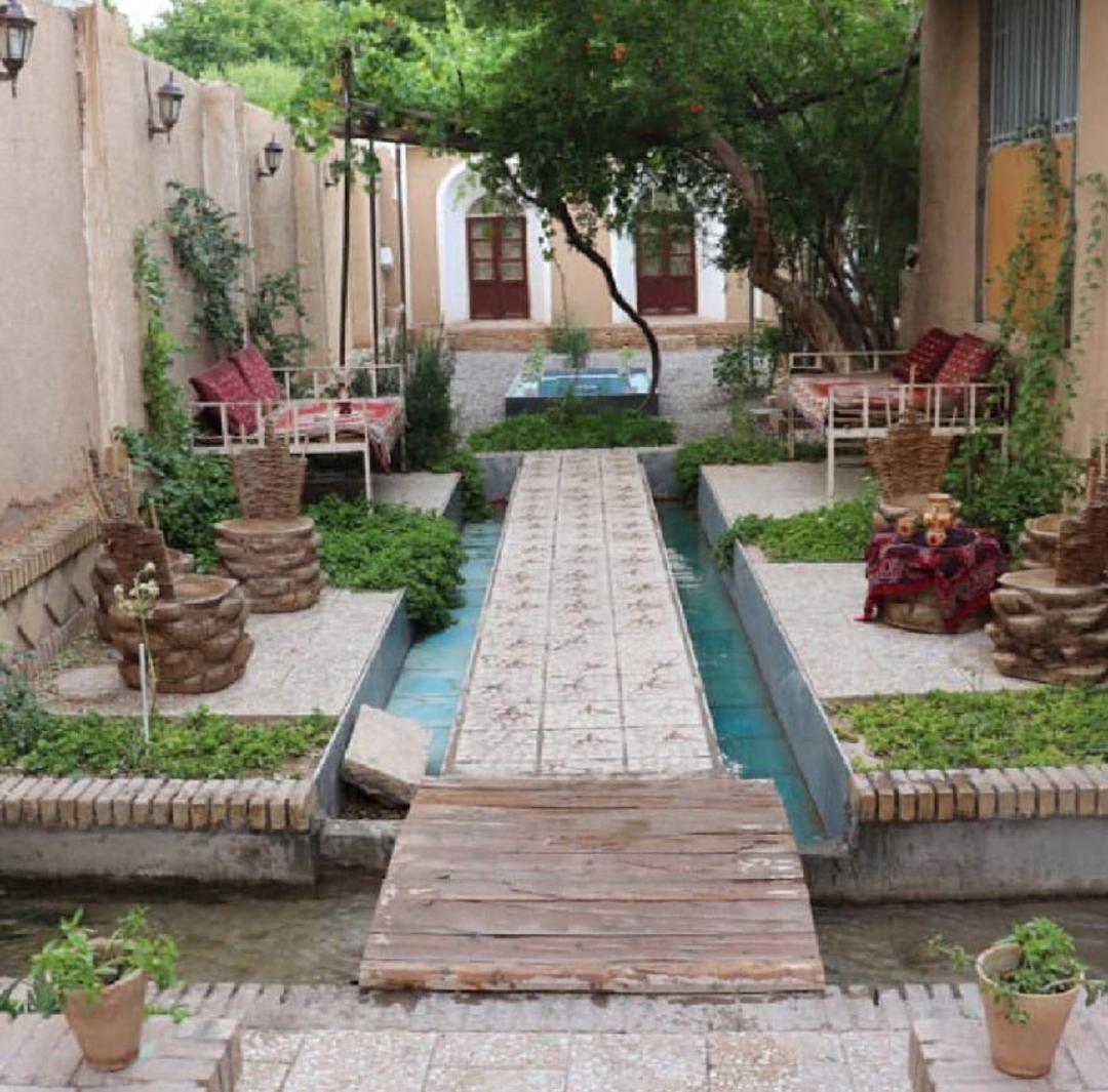 اقامتگاه بومگردی عمارت دلگشا کرمان
